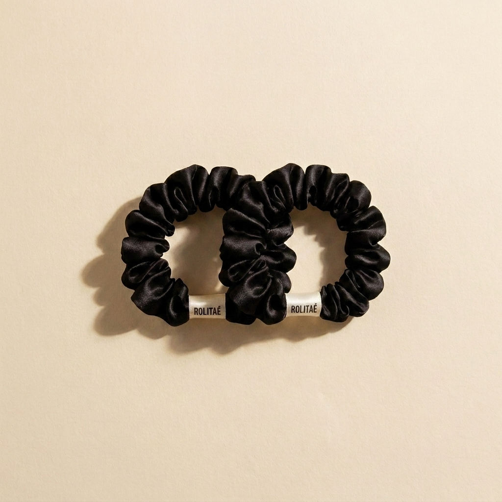 Twee zwarte Rolitae mini scrunchies - 2-pack