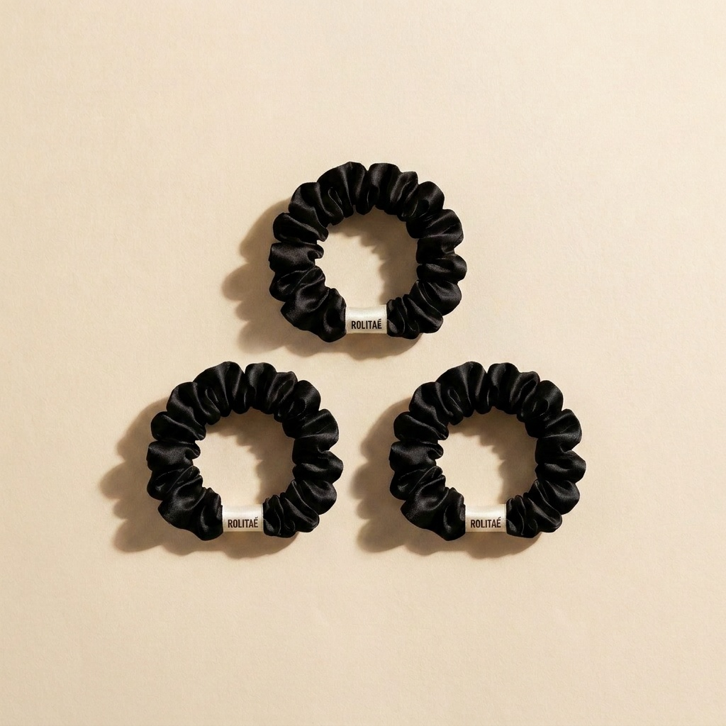 Drie zwarte Rolitae mini scrunchies - 3-pack